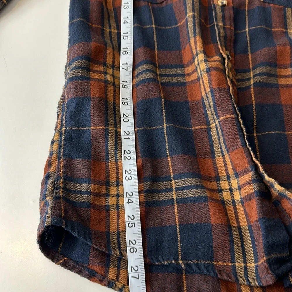 Plaid Button Down Long Sleeve Shirt - Picture 6 of 8